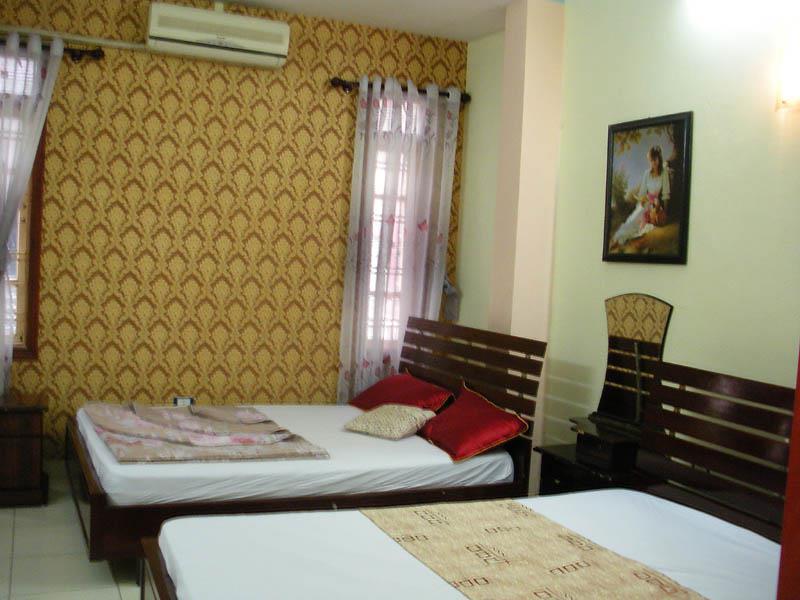 Huong Sen Hotel 2 Ханой Екстериор снимка