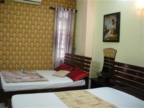 Huong Sen Hotel 2 Ханой Екстериор снимка